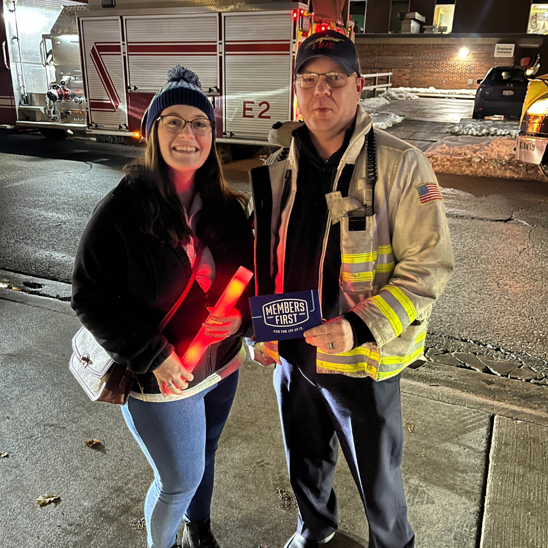 Week of Joy: M1 Team Member Gives Giftcard to local firefighter